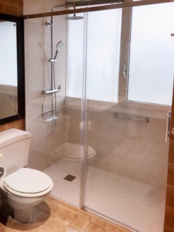 cambio de bañera por ducha en donostia: mampara sin perfiles